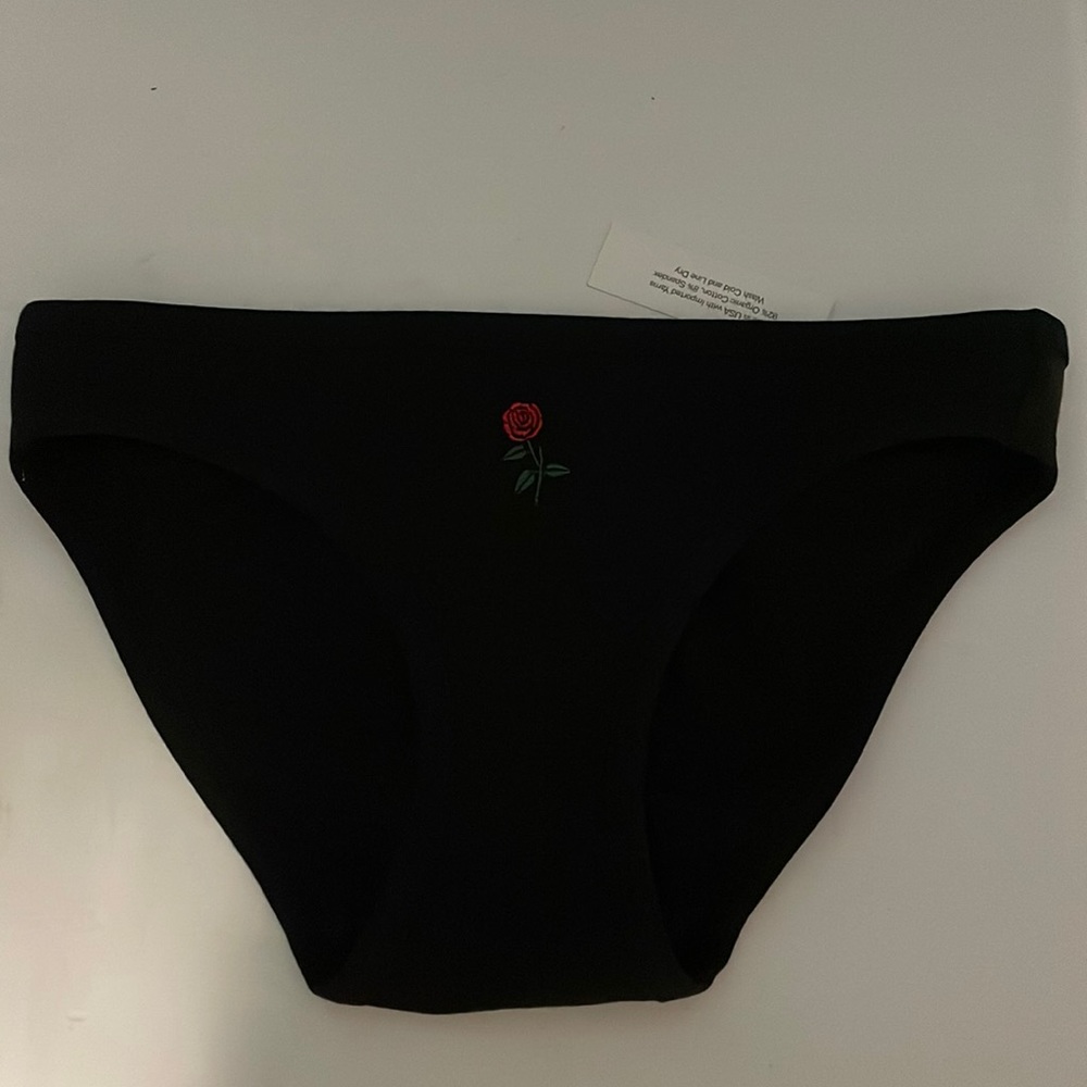 ARQ x Lisa Says GAH collab undies NWT